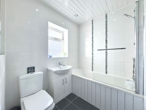 Photo 19- click for photo gallery